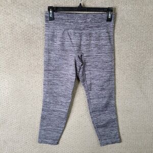 Under Armour Pants Womens Medium Purple Heathered Compression Capri‎ Leggings